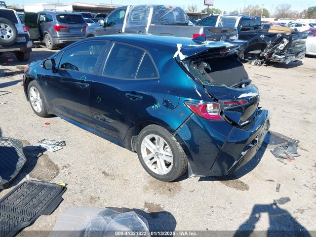 JTND4MBE2N3153843 Toyota COROLLA SE