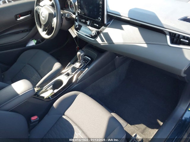 JTND4MBE2N3153843 Toyota COROLLA SE
