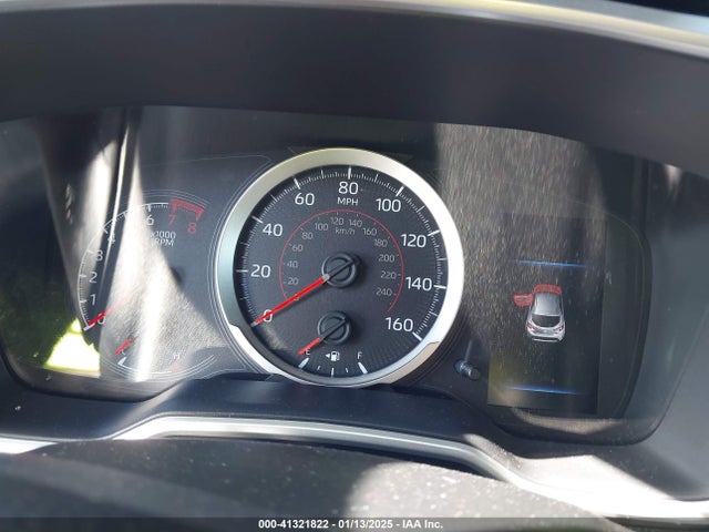 JTND4MBE2N3153843 Toyota COROLLA SE