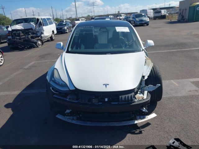 5YJ3E1EBXKF413806 Tesla Model 3 Long Range/performance