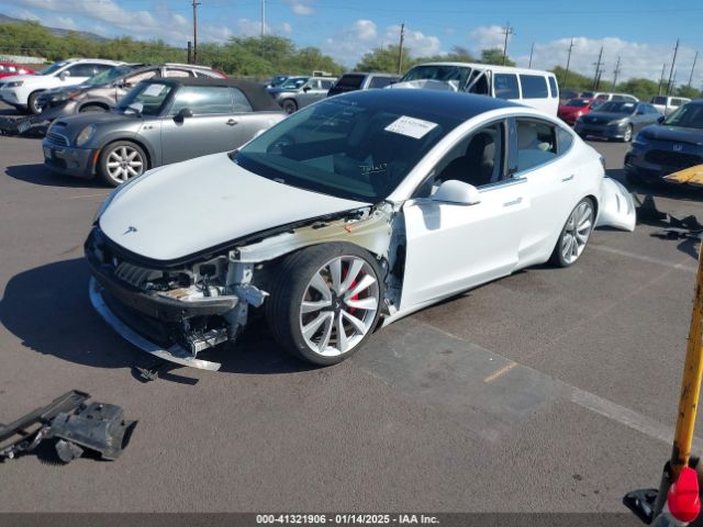 5YJ3E1EBXKF413806 Tesla Model 3 Long Range/performance