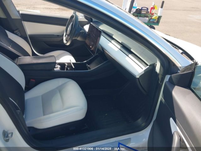 5YJ3E1EBXKF413806 Tesla Model 3 Long Range/performance