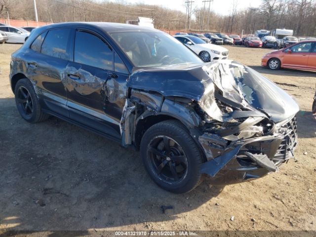 2017 PORSCHE MACAN WP1AA2A58HLB00394 Photo 0