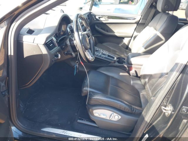 2017 PORSCHE MACAN WP1AA2A58HLB00394 Photo 4