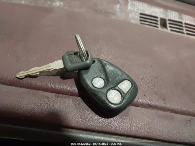 1999 CHEVROLET TAHOE 1GNEK13R5XJ324704 Photo 10