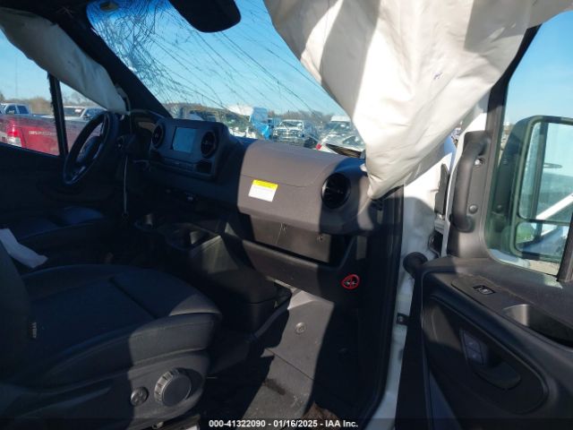 W1Y4NCHYXPT153665 Mercedes-Benz Sprinter 2500 High Roof 4-cyl Diesel Ho