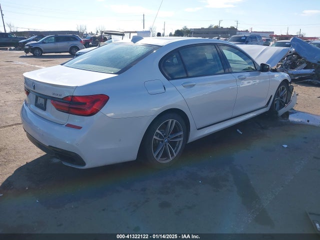 BMW 2018 2018 WBA7F2C57JB238575 Image 4