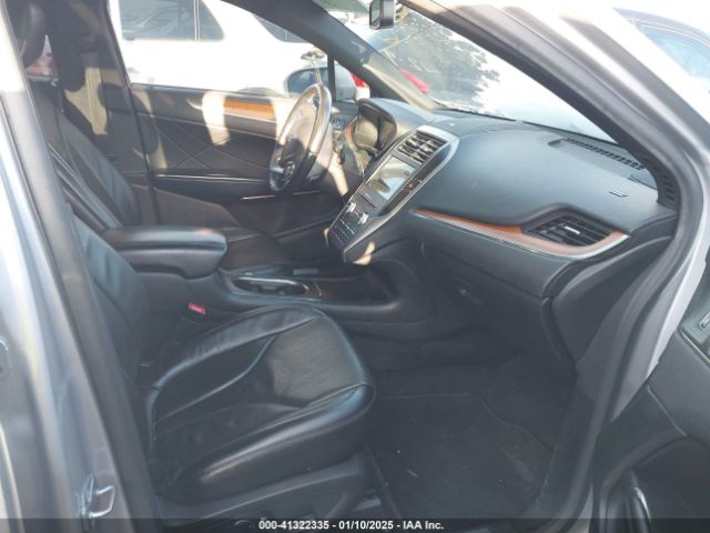 5LMCJ3C94GUJ28811 Lincoln Mkc Reserve