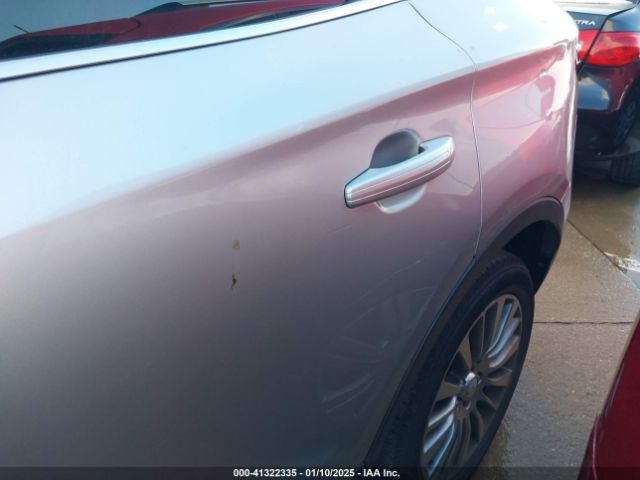 5LMCJ3C94GUJ28811 Lincoln Mkc Reserve