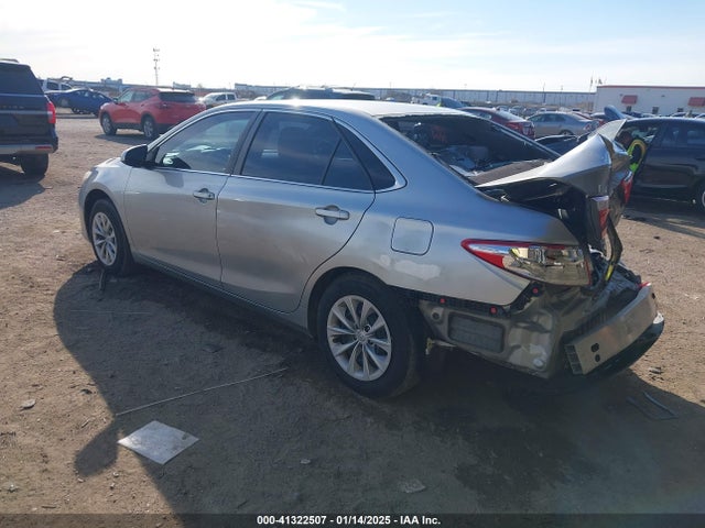 Toyota CAMRY LE 2016 4T4BF1FK6GR584589 Image 3