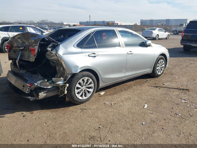 Toyota CAMRY LE 2016 4T4BF1FK6GR584589 Image 4