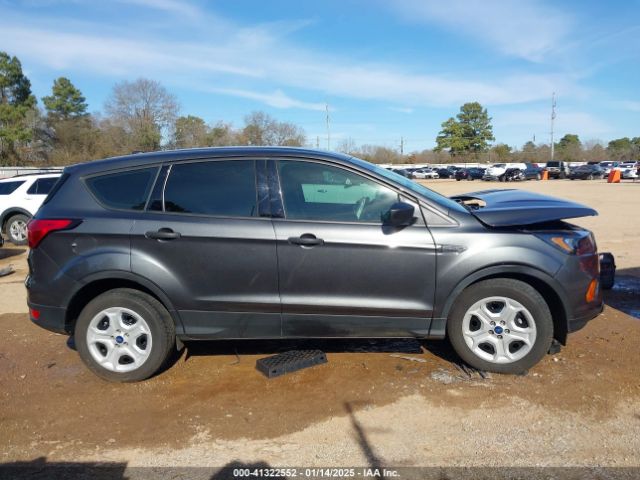 1FMCU0F78KUB26457 Ford ESCAPE S