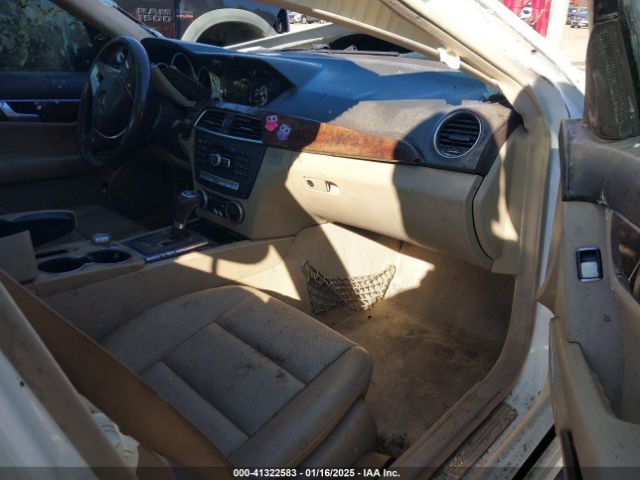 WDDGF4HB8EA942184 Mercedes-Benz C 250 Luxury/sport