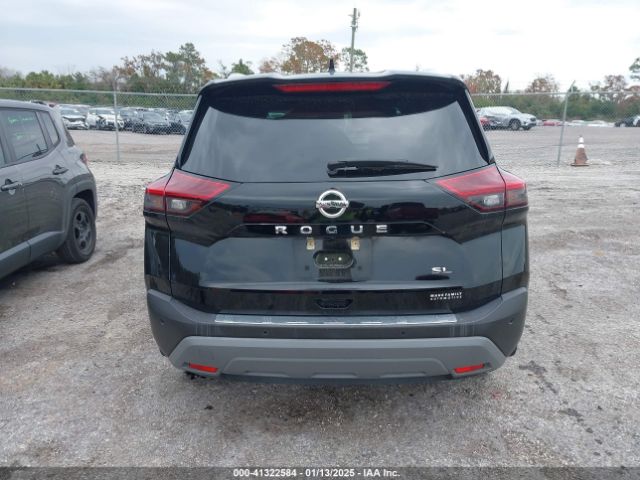5N1AT3CA2MC724631 Nissan Rogue Sl Fwd