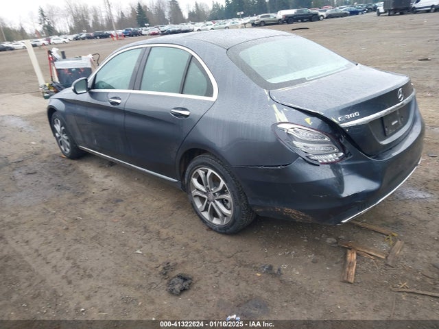 55SWF4KB9FU073570 Mercedes-Benz C 300 4matic/luxury 4matic/sport 4matic