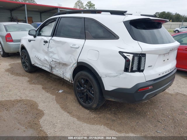 KIA Sorento X-line S 2022 5XYRLDLCXNG150906 Image 3