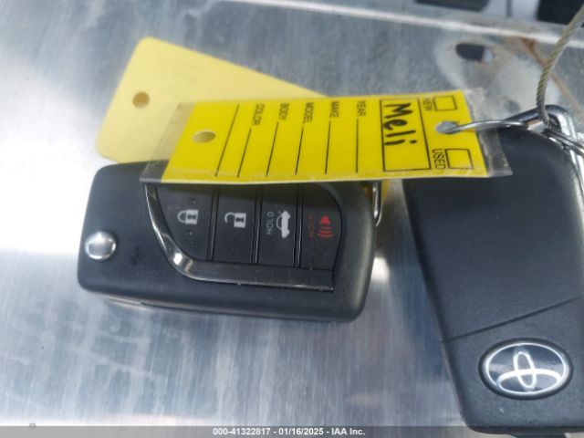 JTNB11HK8J3028609 Toyota CAMRY LE