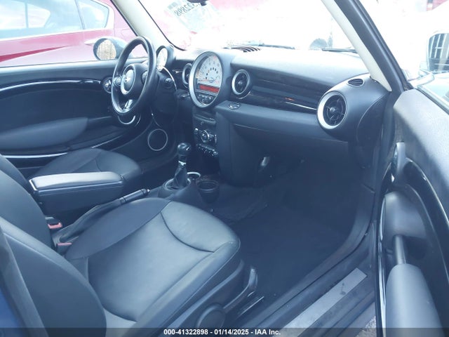 2012 MINI COOPER WMWSU3C54CT543857 Photo 4