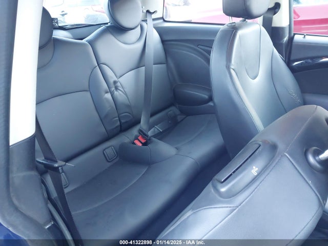 2012 MINI COOPER WMWSU3C54CT543857 Photo 7