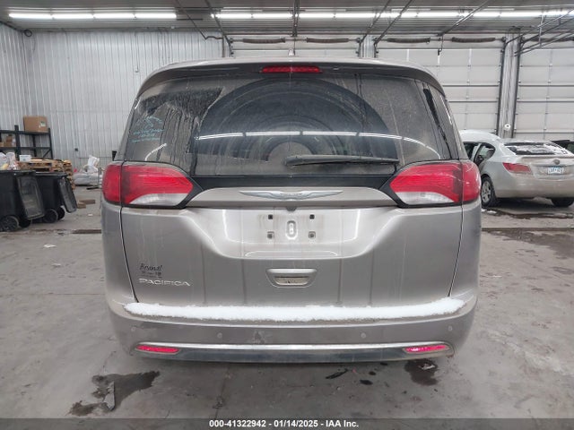 Chrysler Pacifica Touring L 2018 2C4RC1BG1JR132609 Image 16