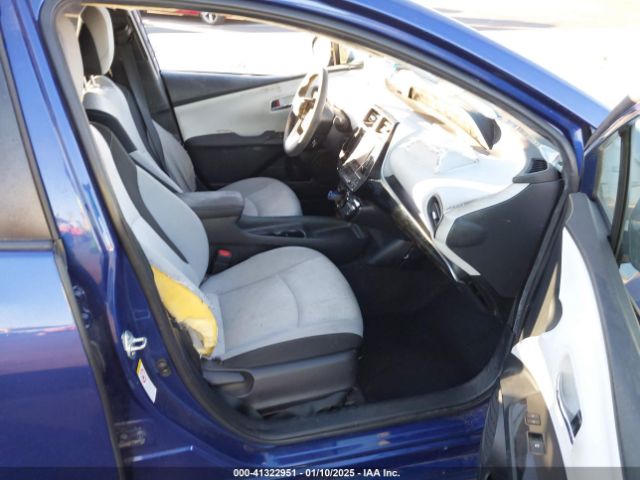 JTDKBRFU8H3562482 Toyota Prius Two