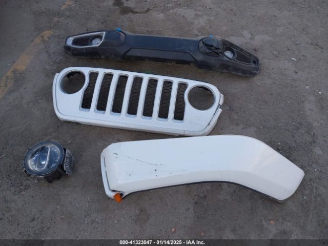 1C4JJXP64NW123986 Jeep Wrangler 4xe Unlimited Sahara 4x4