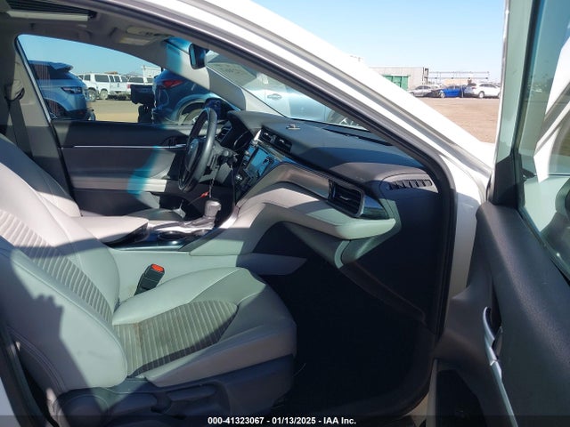 4T1B11HK4KU782585 Toyota CAMRY SE