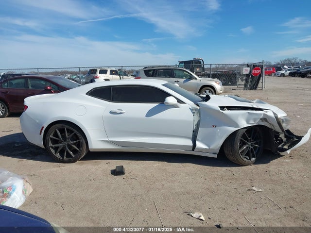 Chevrolet Camaro 1lt 2017 1G1FB1RX5H0106264 Image 13