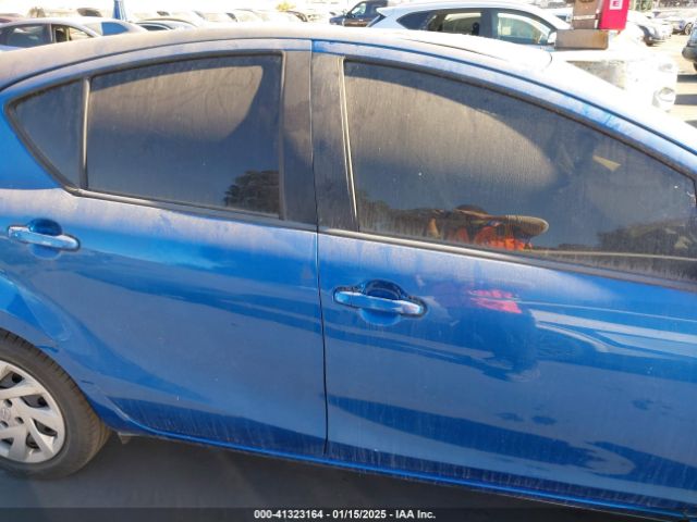 JTDKDTB37F1112044 Toyota Prius C Two