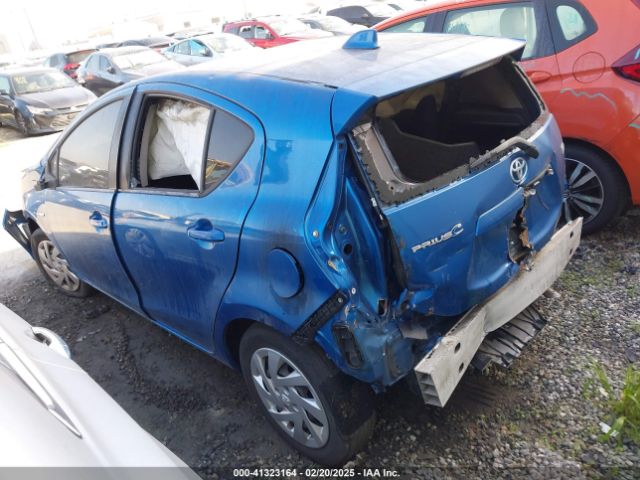JTDKDTB37F1112044 Toyota Prius C Two