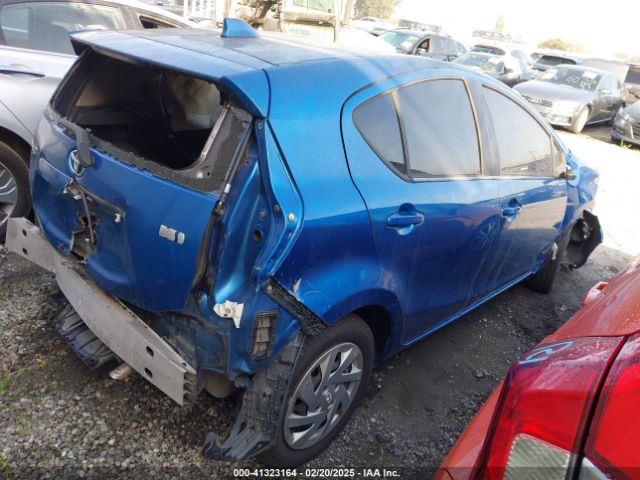 JTDKDTB37F1112044 Toyota Prius C Two