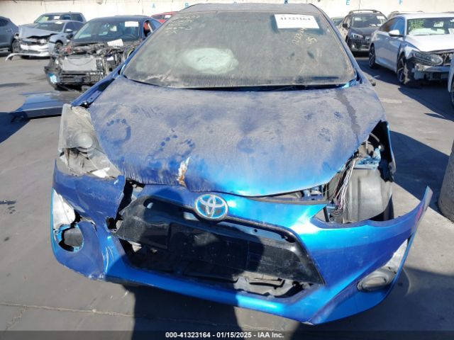 JTDKDTB37F1112044 Toyota Prius C Two
