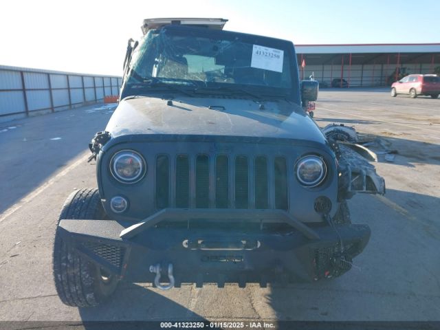 1C4BJWEG9EL273863 Jeep Wrangler Unlimited Altitude