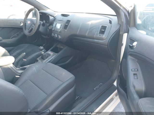 KNAFZ6A32G5657310 KIA Forte Koup Sx