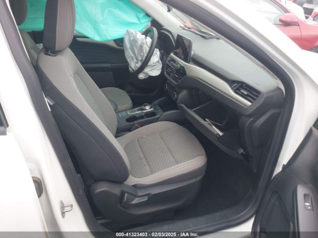 1FMCU9G62NUA60759 Ford ESCAPE SE