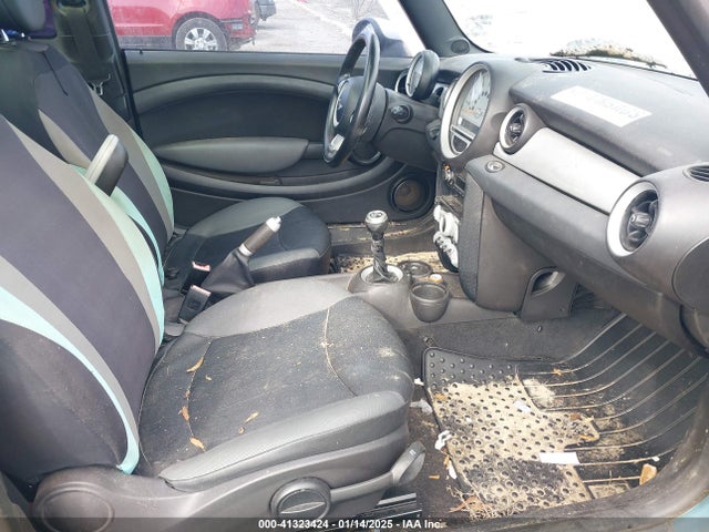 2008 MINI COOPER WMWMF33598TU64629 Photo 4
