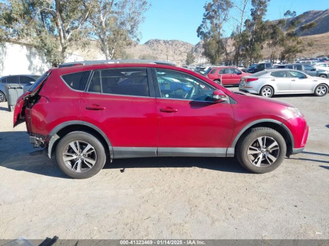 2T3WFREV2JW522692 Toyota Rav4 Adventure/xle