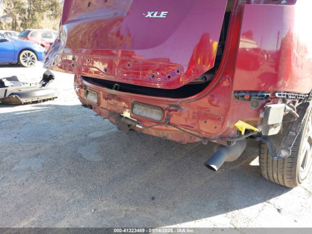 2T3WFREV2JW522692 Toyota Rav4 Adventure/xle