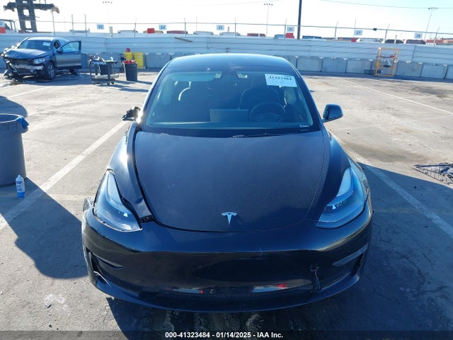 Tesla Model 3 Long Range Dual Motor All-wheel Drive 2022 5YJ3E1EB7NF252125 Image 12