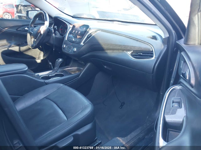 Chevrolet MALIBU LT 2019 1G1ZD5ST7KF146159 Image 5