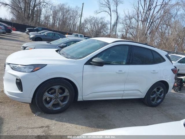 1FMCU0MN8PUA08482 Ford Escape St-line