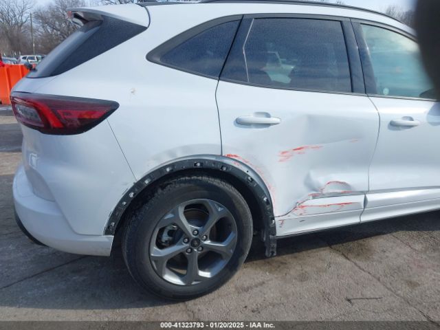 1FMCU0MN8PUA08482 Ford Escape St-line