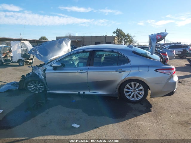 Toyota CAMRY LE 2020 4T1C11AK9LU975346 Image 13
