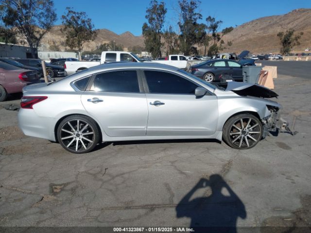 1N4AL3AP8HN337237 Nissan Altima 2.5 Sr