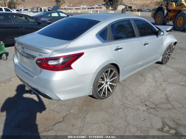 1N4AL3AP8HN337237 Nissan Altima 2.5 Sr