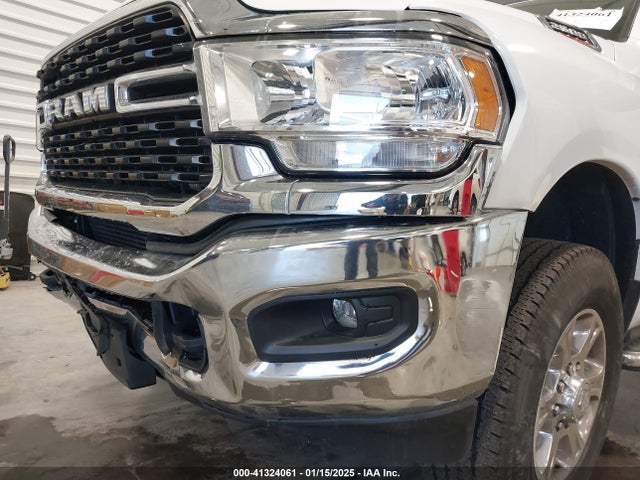 2024 Ram 2500 Big Horn  4x4 6'4 Box მანქანა იყიდება აუქციონზე, vin: 3C6UR5DL9RG340353, აუქციონის ნომერი: 41324061