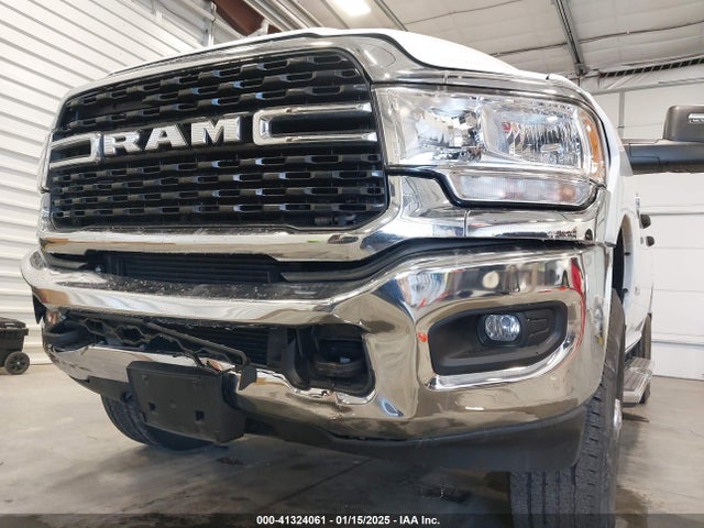 2024 Ram 2500 Big Horn  4x4 6'4 Box მანქანა იყიდება აუქციონზე, vin: 3C6UR5DL9RG340353, აუქციონის ნომერი: 41324061