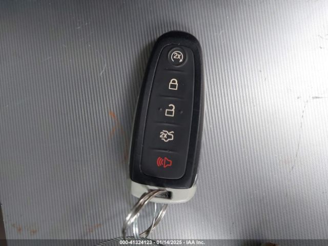 1FMCU0JX1EUC52347 Ford Escape Titanium