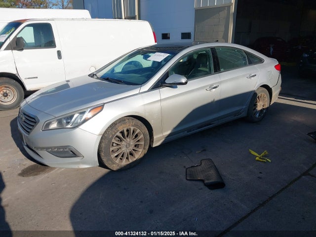 Hyundai Sonata Limited 2015 5NPE34AF5FH259344 Image 2