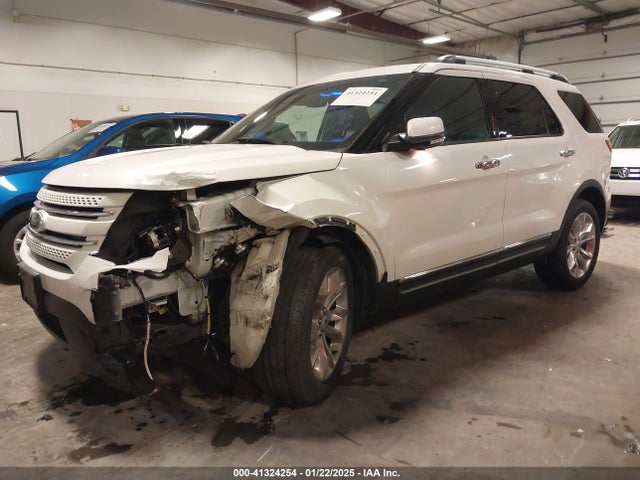 Ford Explorer Limited 2014 1FM5K8F89EGB52915 Image 2